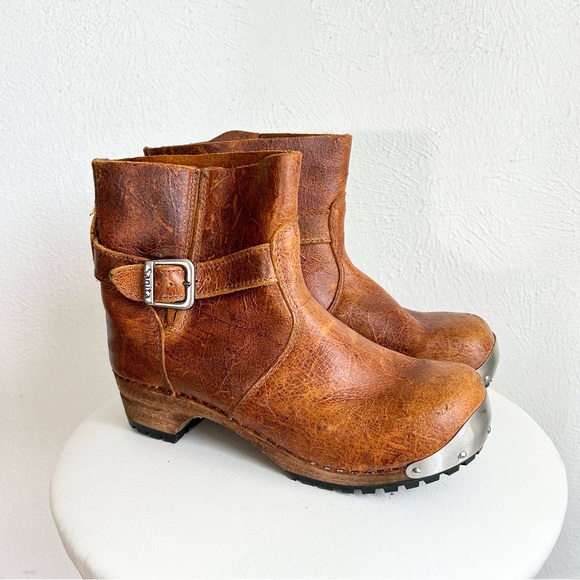 Sanita Shoes - Sanita > NEW Sanita Lara Distressed Leather Cognac Low Biker Clog Boots Size 37